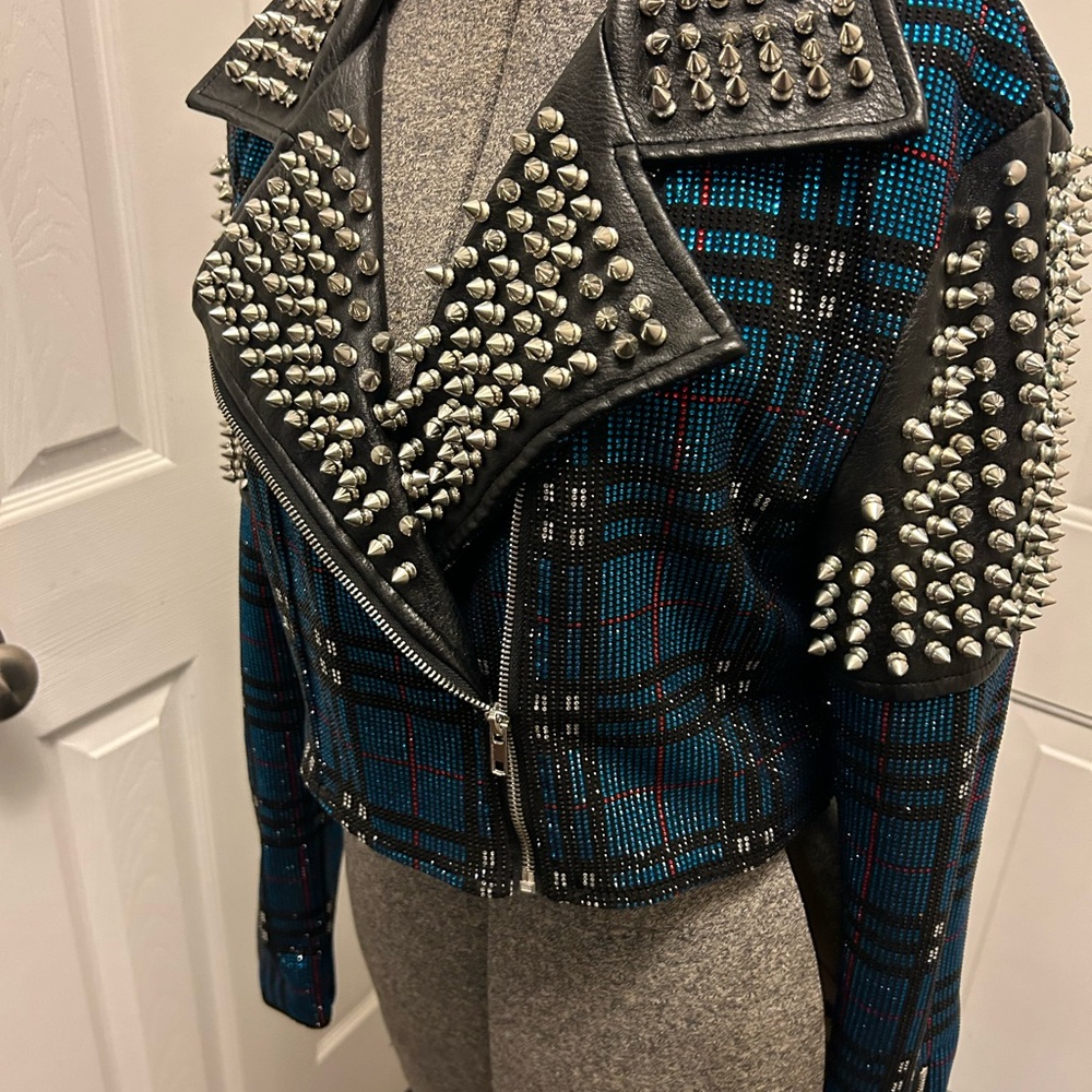 RARE Rhinestone and Riveted Spiked Clueless Plaid Cropped Leather Moto Jacket !! - Picture 5 of 7